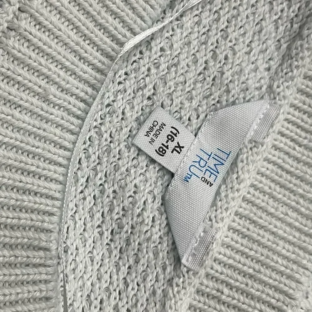 #15 Time and tru over size pullover sweater
